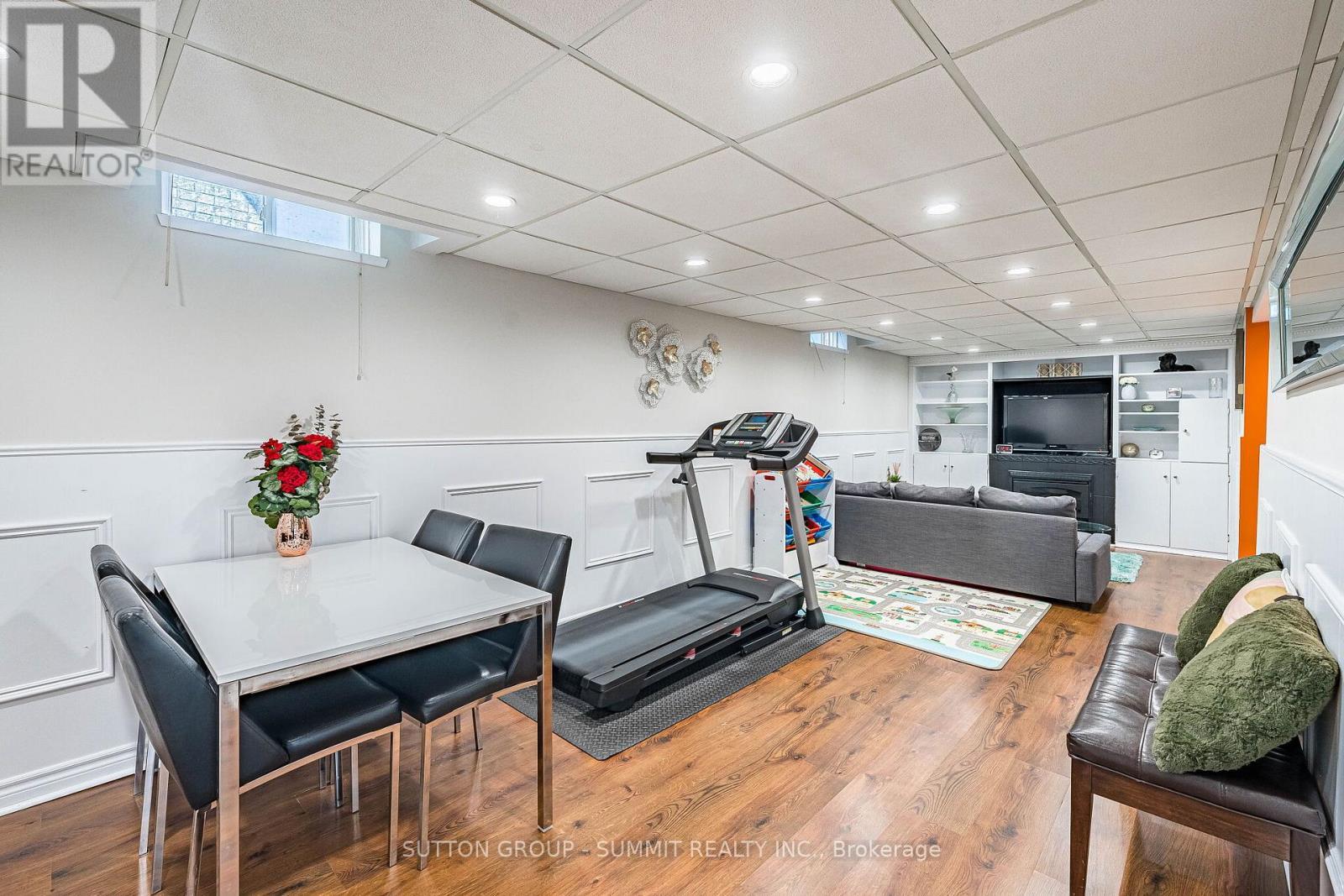 4594 Gatineau Avenue, Mississauga, ON