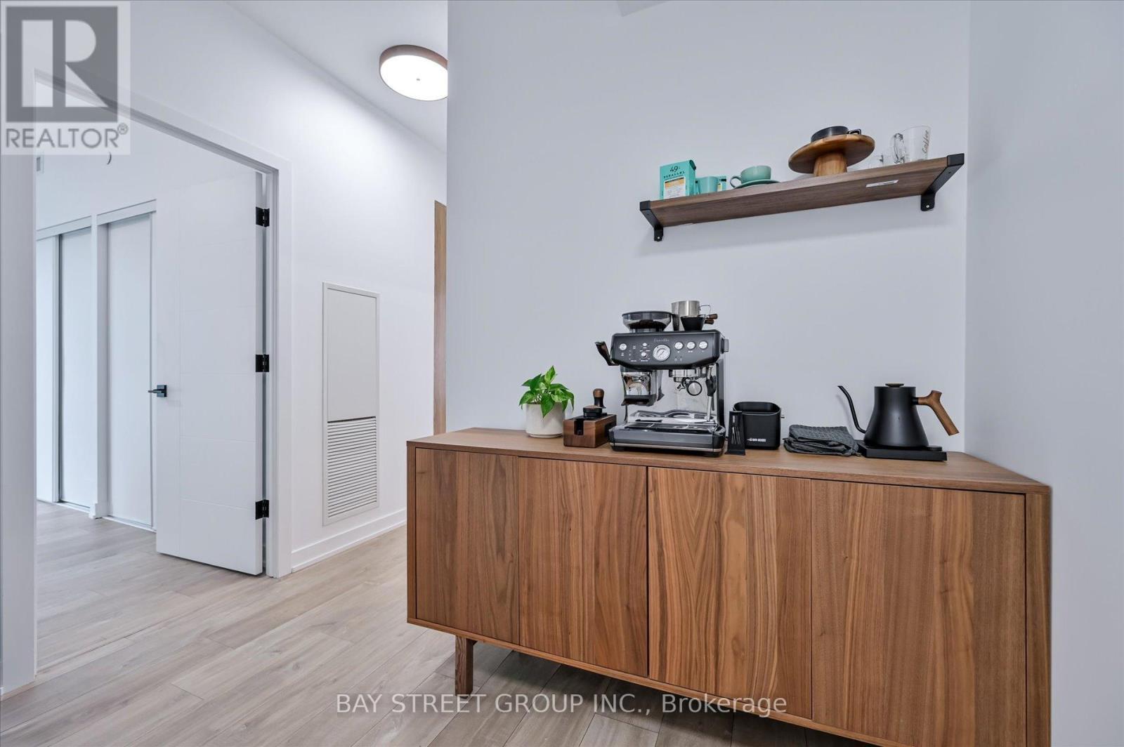 1604 - 251 Manitoba Street, Toronto, ON