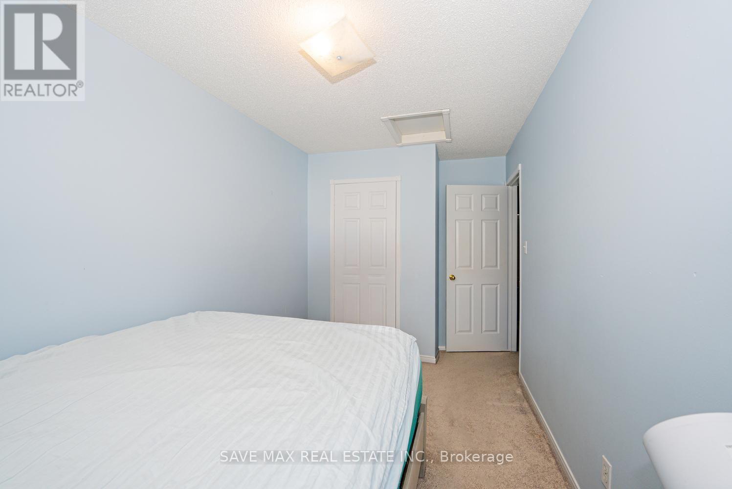 20 - 455 Apache Court, Mississauga, ON