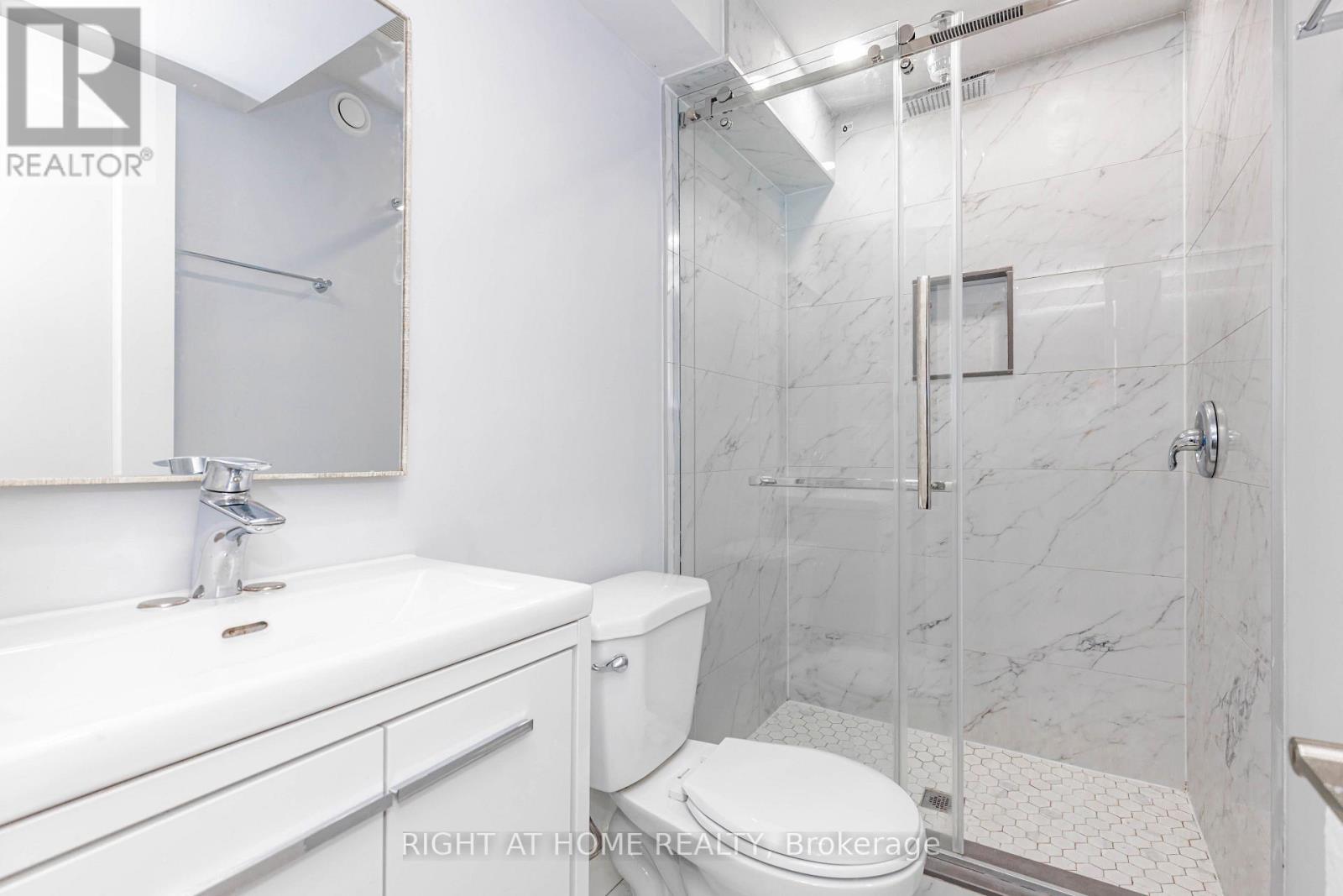 2358 Arnold Crescent, Burlington, ON