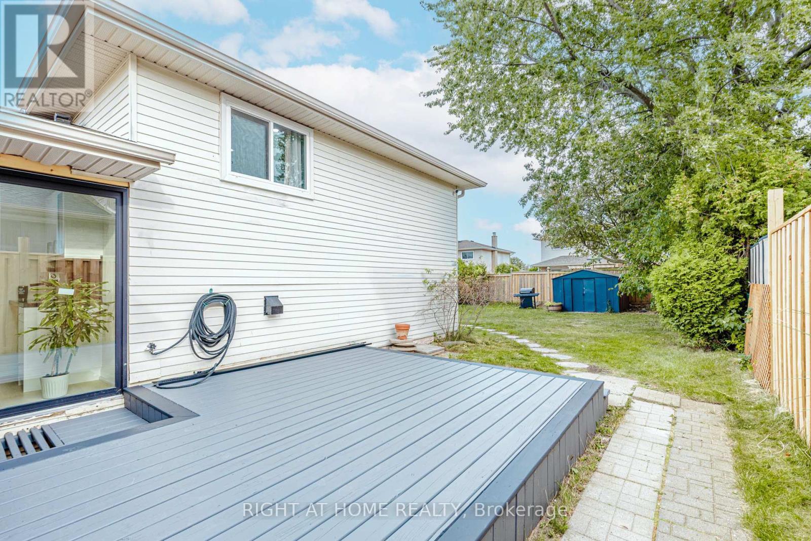 2358 Arnold Crescent, Burlington, ON