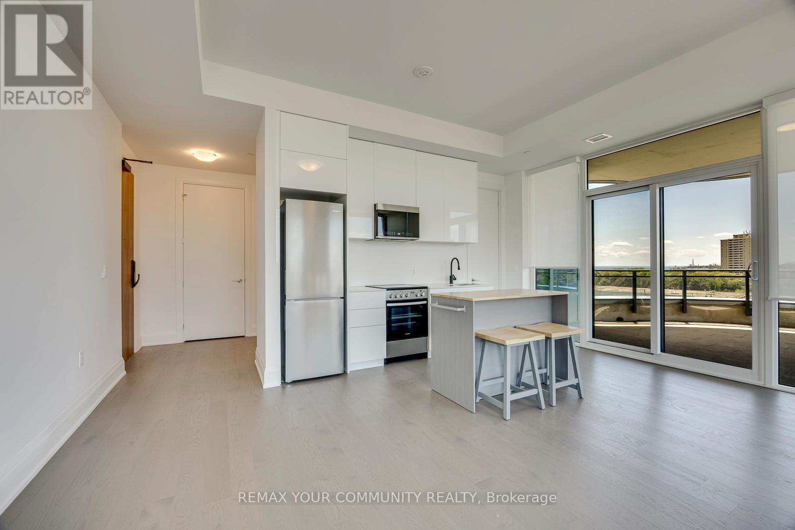 702 - 55 Port Street E, Mississauga, ON