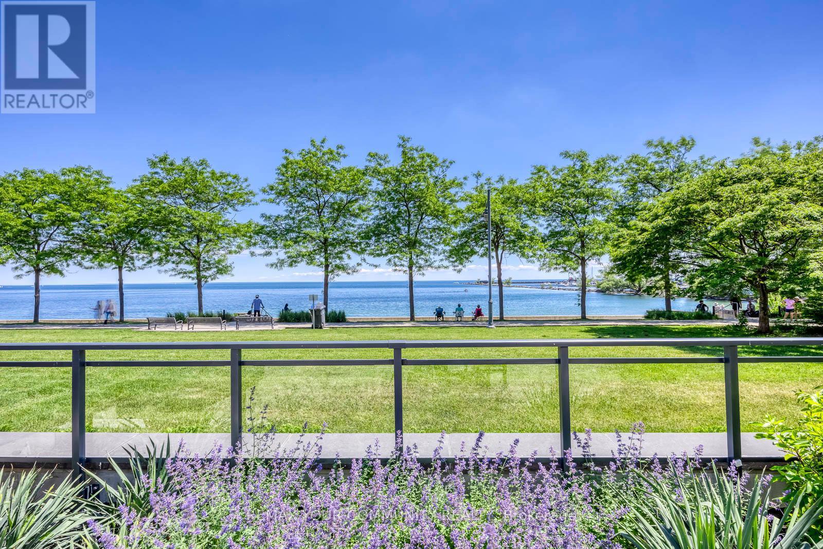 702 - 55 Port Street E, Mississauga, ON