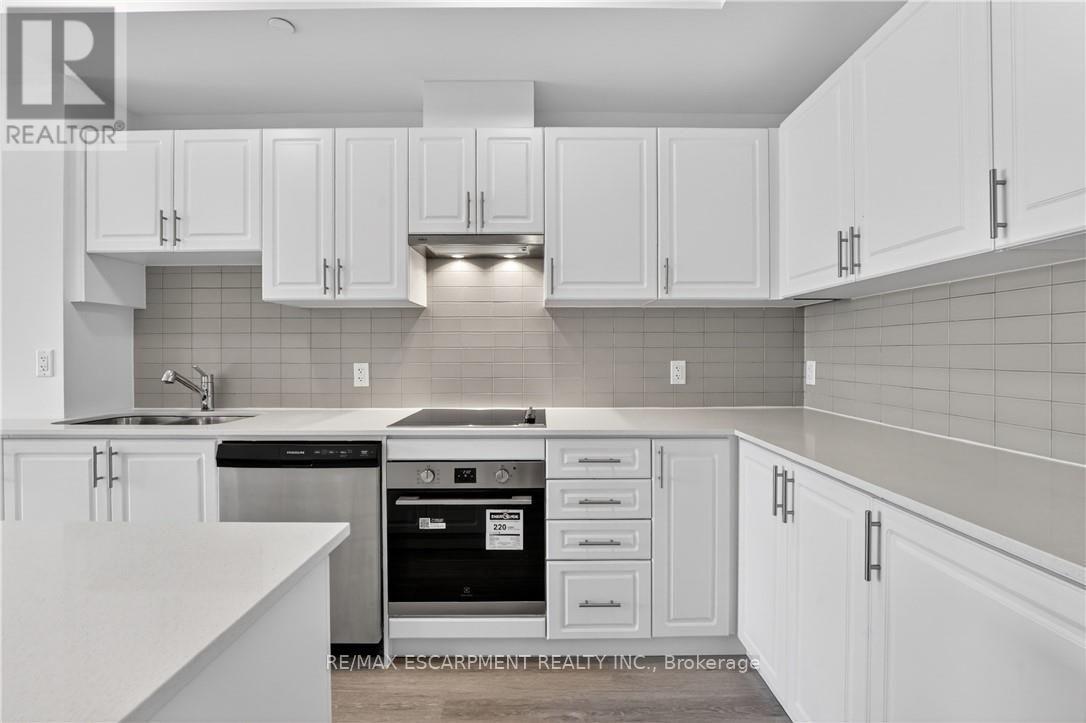 211 - 461 Green Road, Hamilton, ON