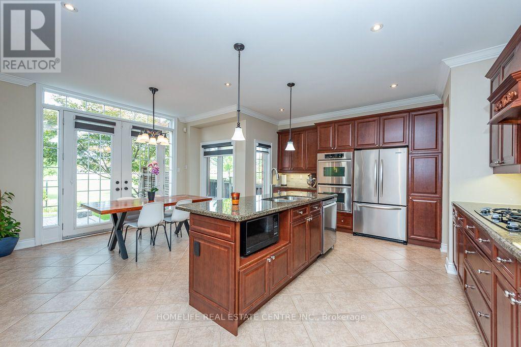 26 Imperial Lakes Drive, Brampton, ON