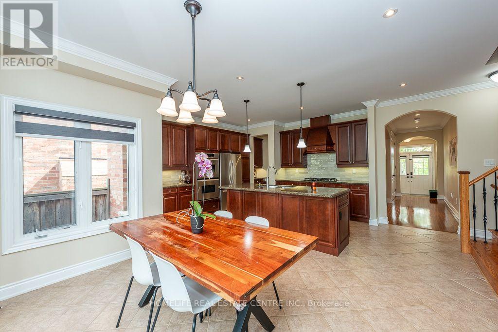 26 Imperial Lakes Drive, Brampton, ON