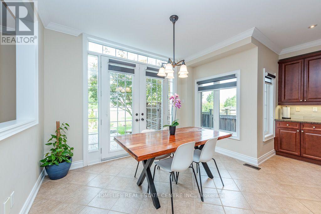 26 Imperial Lakes Drive, Brampton, ON