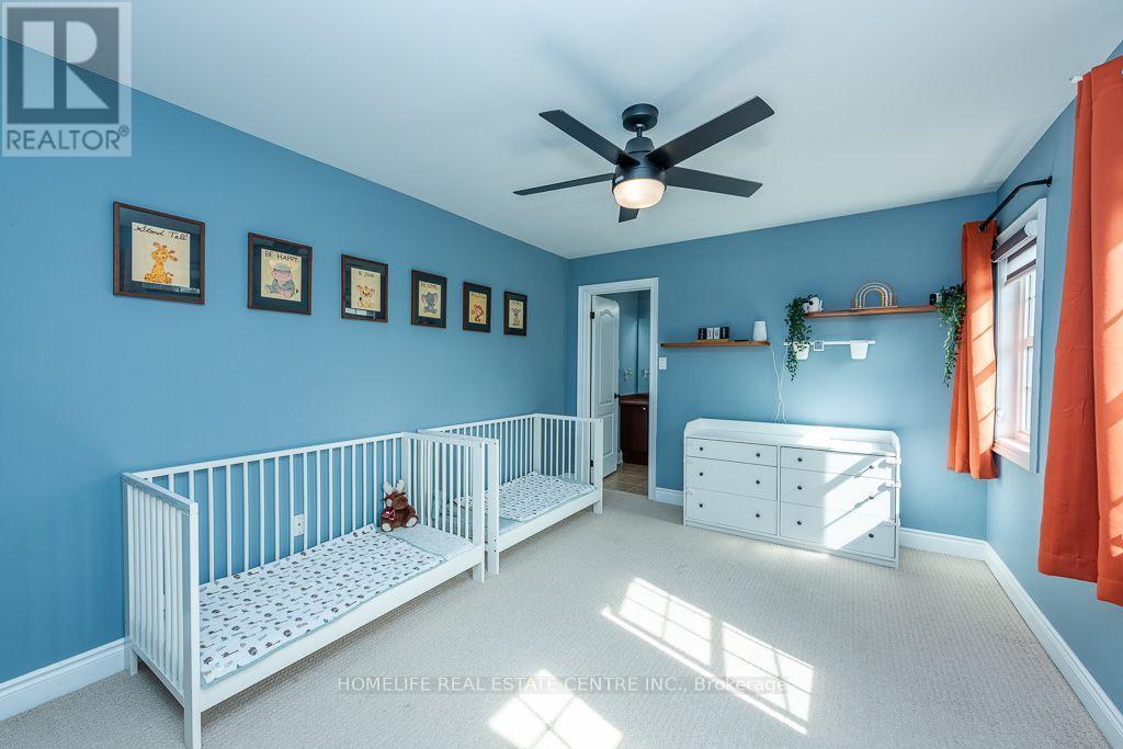 26 Imperial Lakes Drive, Brampton, ON
