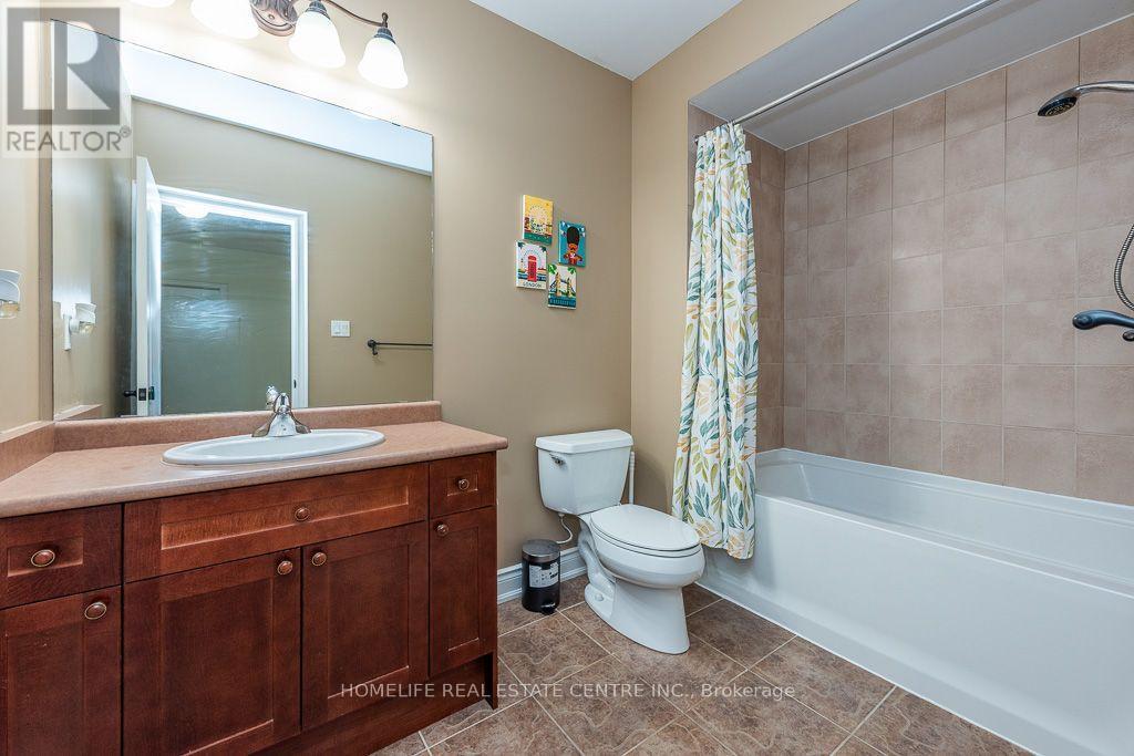 26 Imperial Lakes Drive, Brampton, ON
