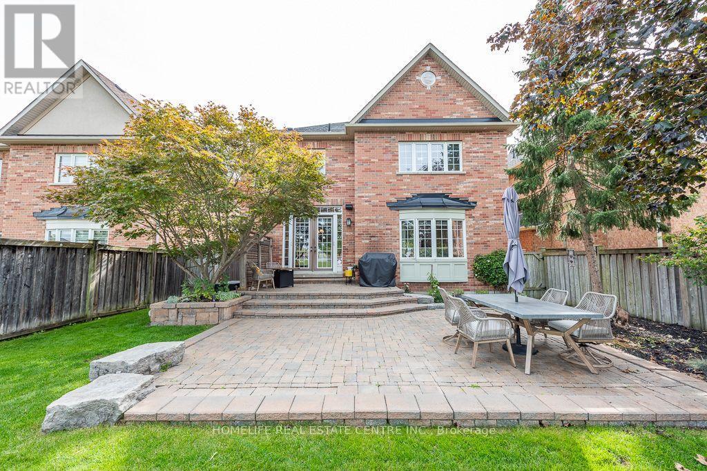 26 Imperial Lakes Drive, Brampton, ON
