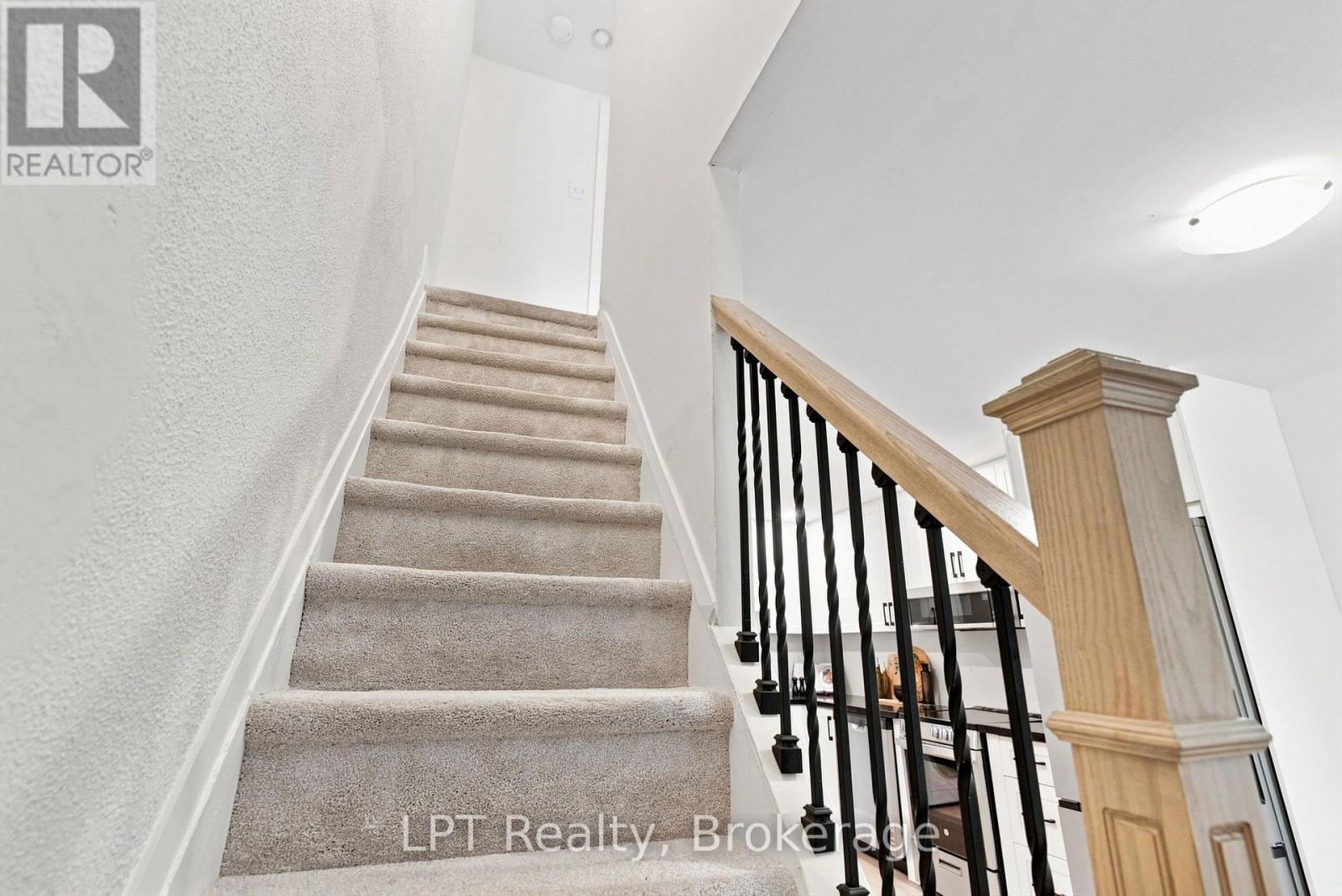 112 Olive Avenue, Oshawa (Central), ON