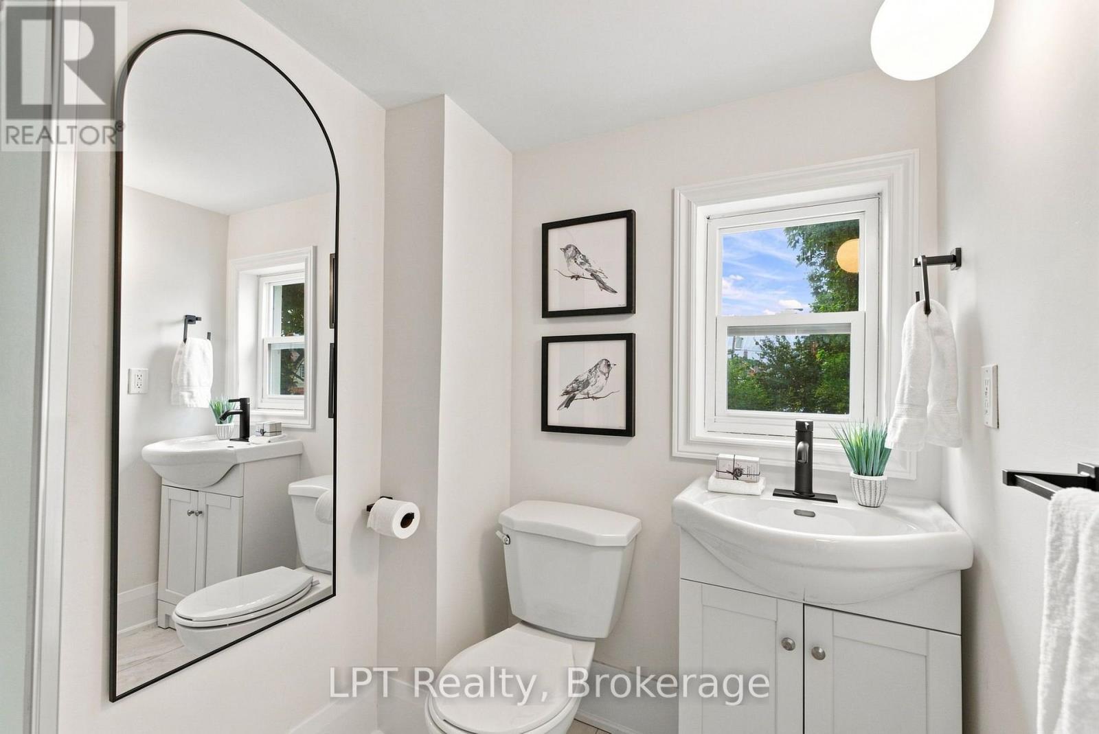 112 Olive Avenue, Oshawa (Central), ON