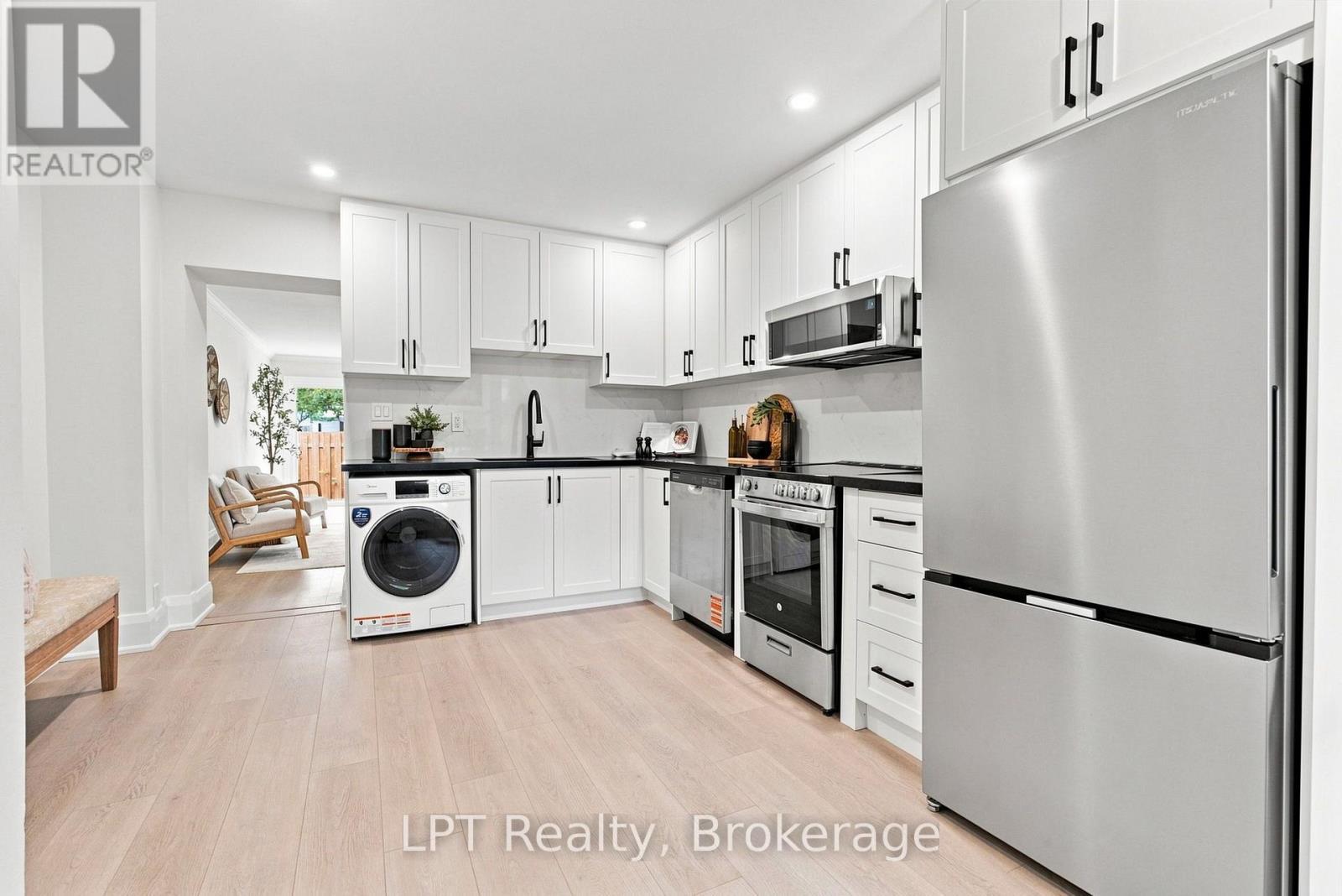 112 Olive Avenue, Oshawa (Central), ON