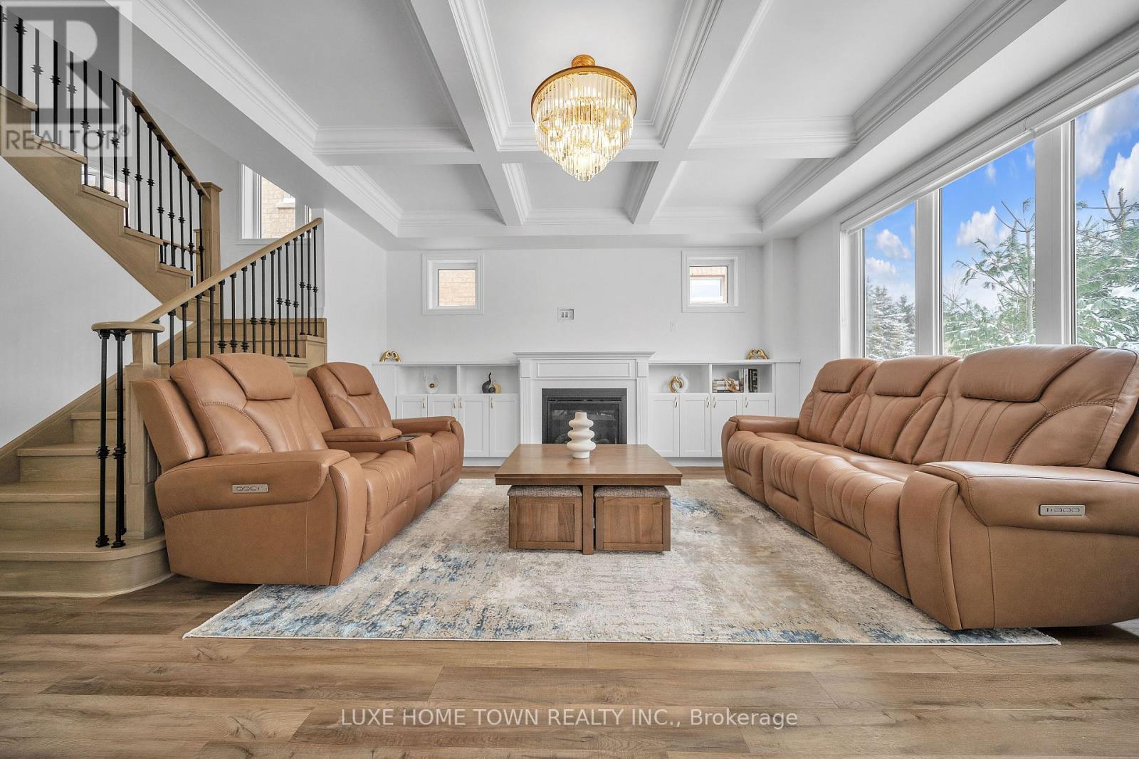 136 Harpin Way E, Centre Wellington, ON