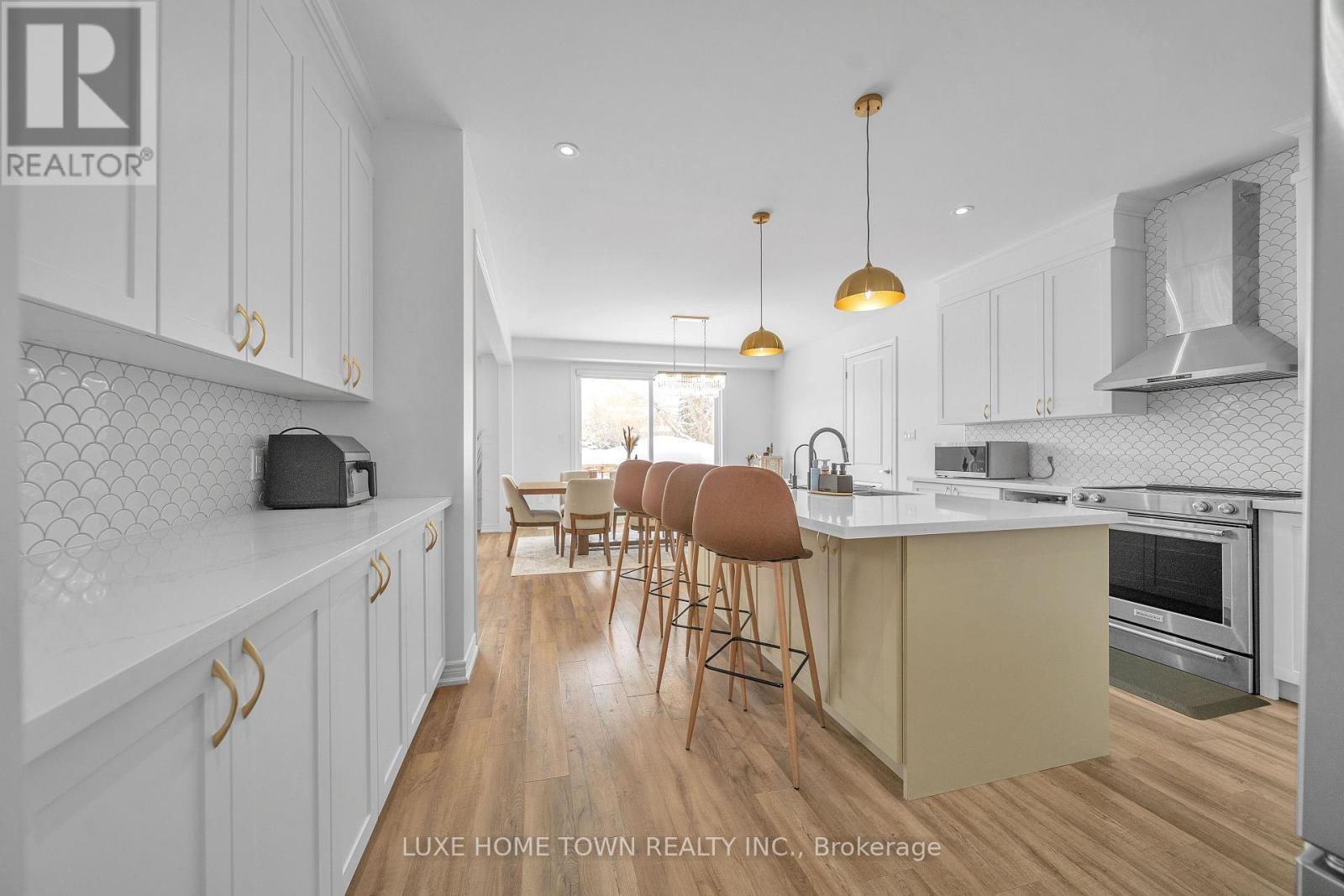 136 Harpin Way E, Centre Wellington, ON