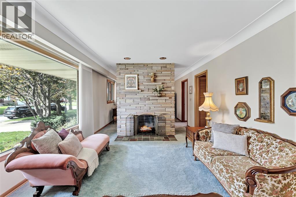 2360 Leonard Road, Windsor, ON