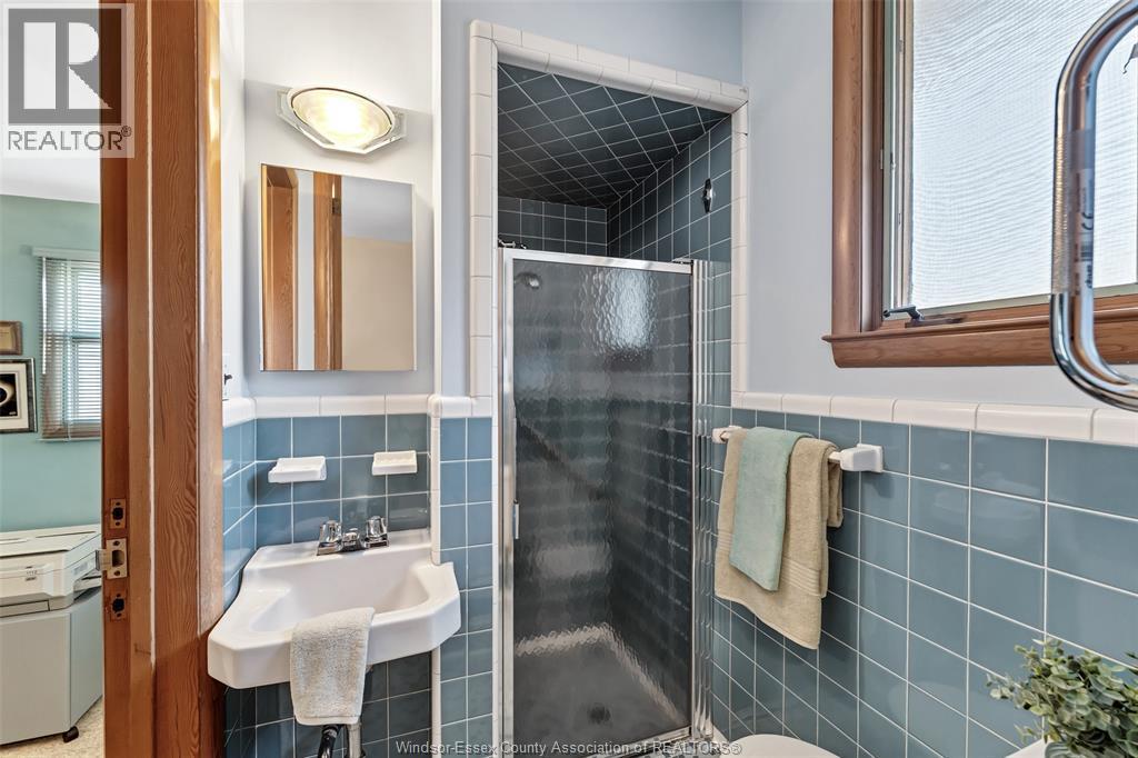 2360 Leonard Road, Windsor, ON