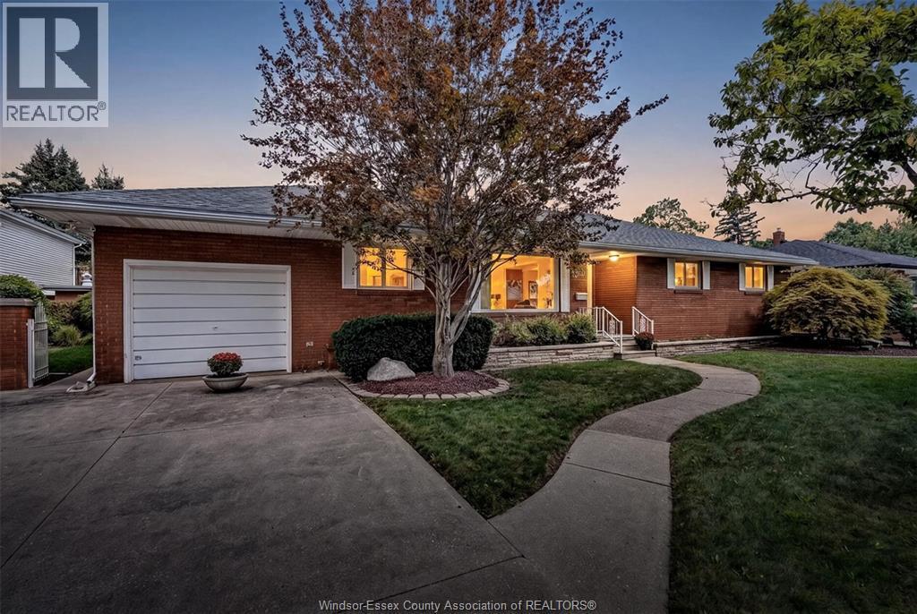 2360 Leonard Road, Windsor, ON