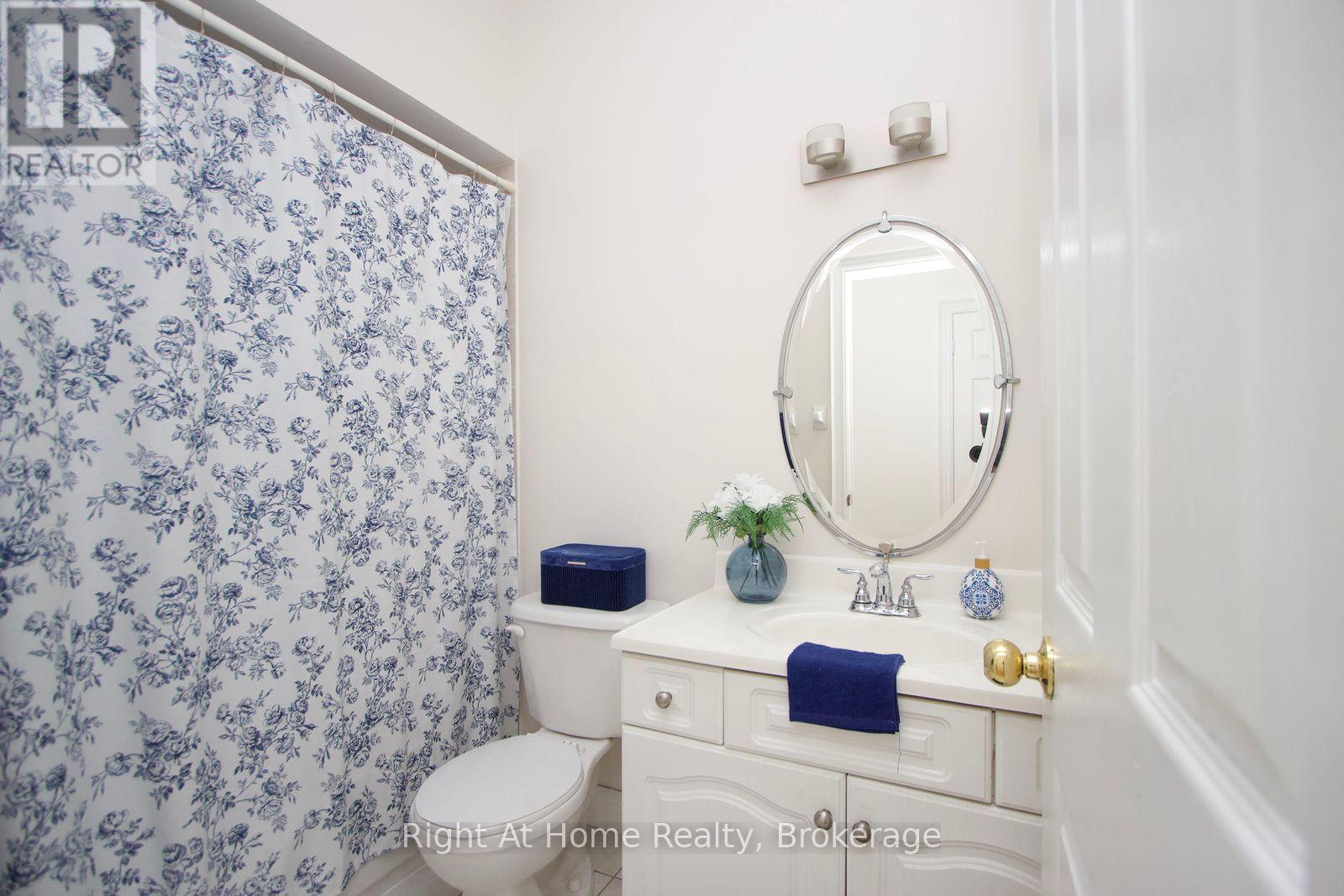 2096 Stornoway Street, Oshawa (Kedron), ON