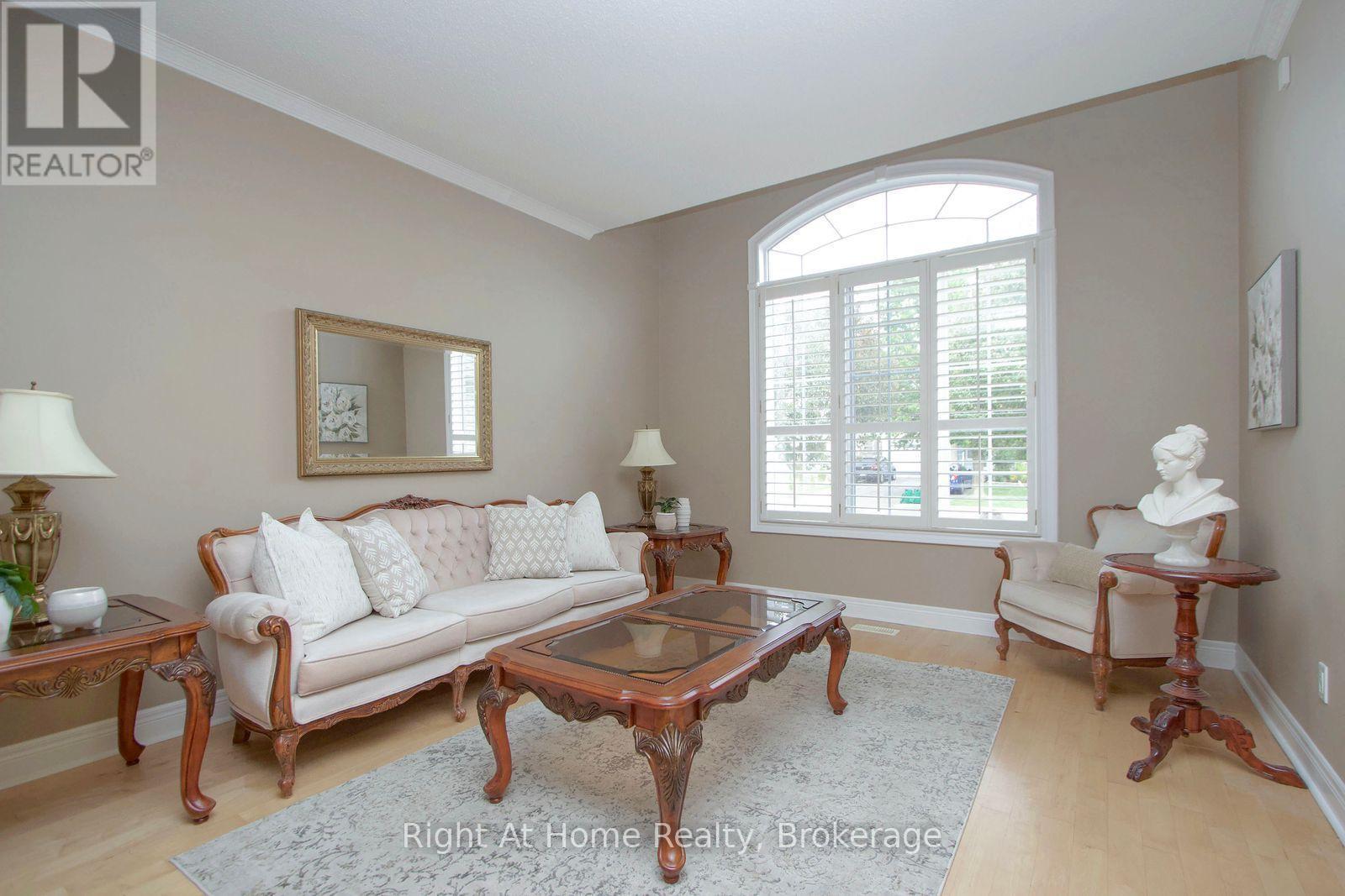 2096 Stornoway Street, Oshawa (Kedron), ON
