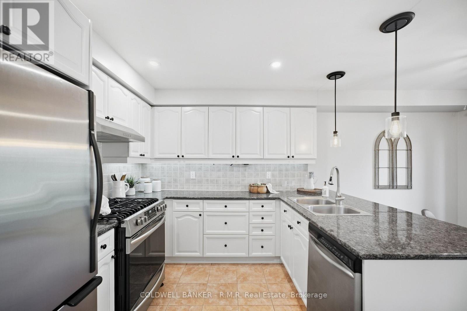 6 Merchants Avenue, Whitby (Williamsburg), ON