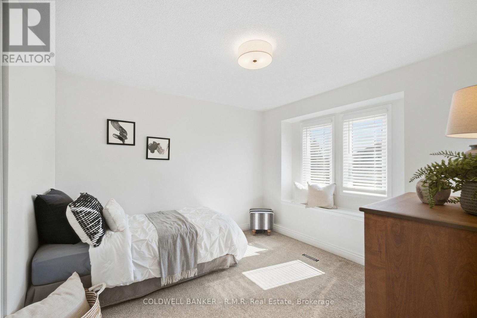 6 Merchants Avenue, Whitby (Williamsburg), ON