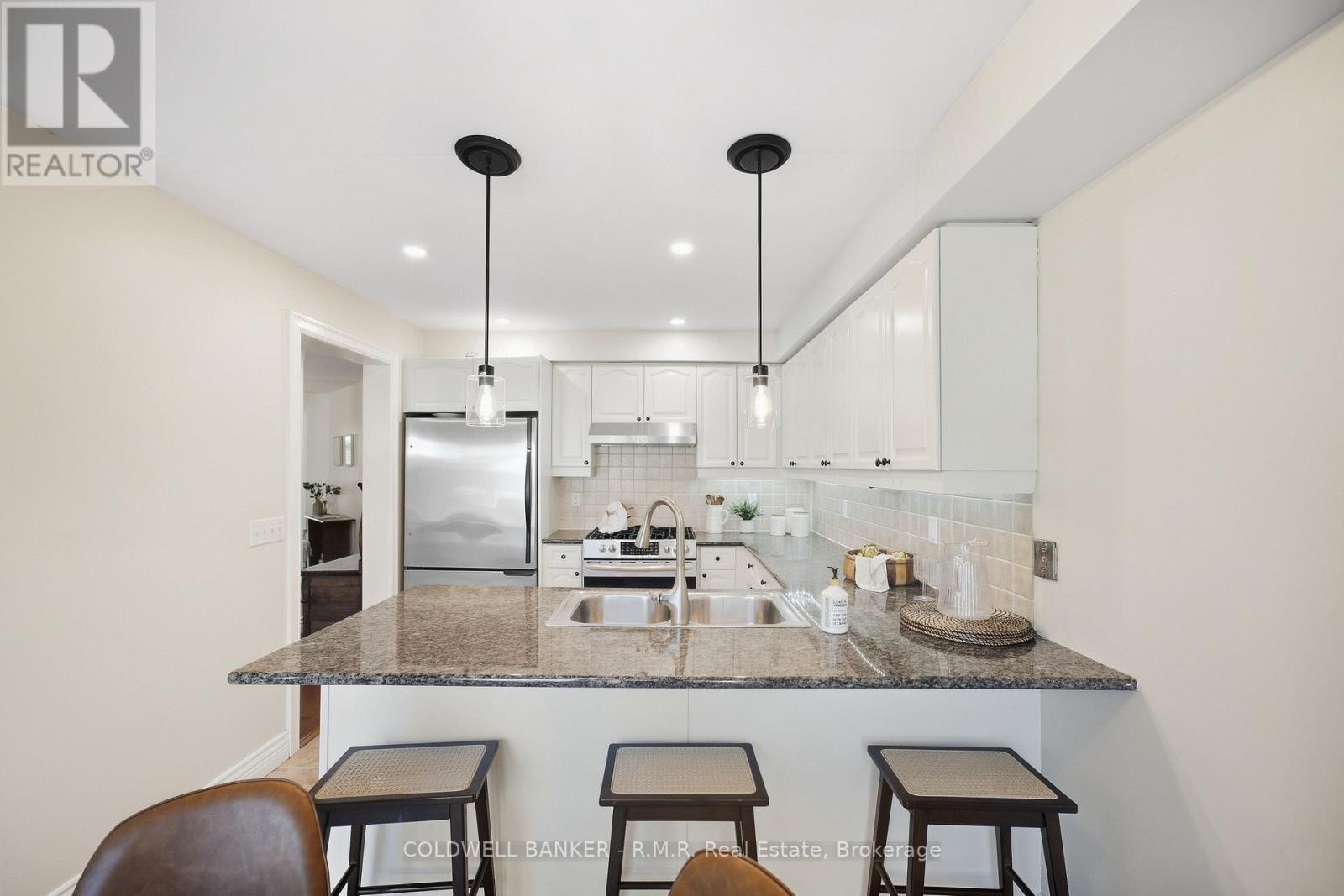 6 Merchants Avenue, Whitby (Williamsburg), ON