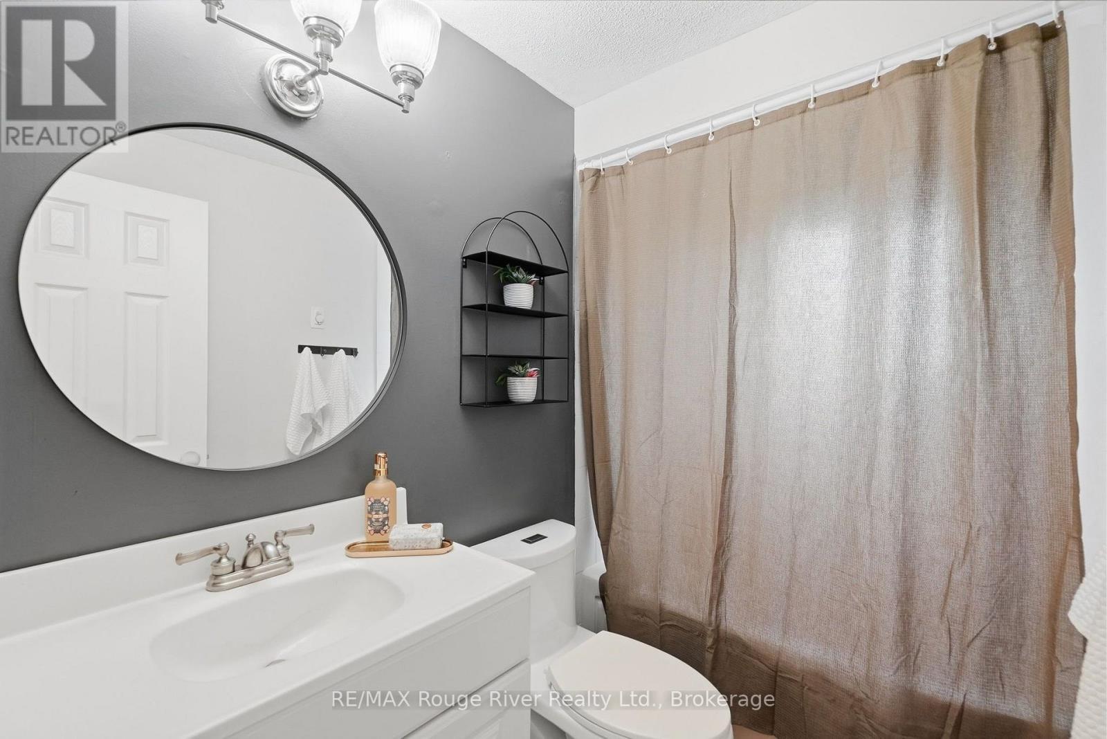 313 Lupin Drive, Whitby (Downtown Whitby), ON