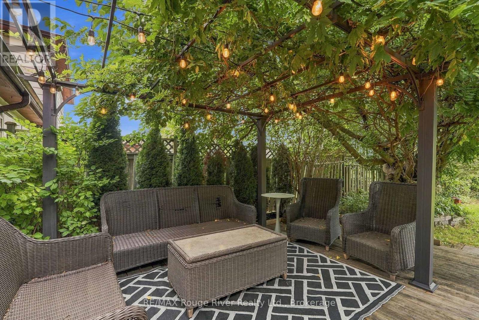 313 Lupin Drive, Whitby (Downtown Whitby), ON