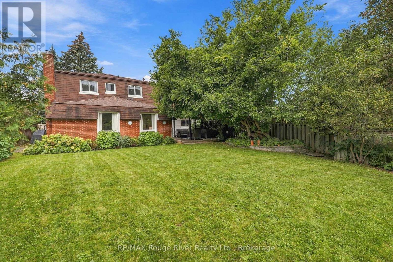 313 Lupin Drive, Whitby (Downtown Whitby), ON