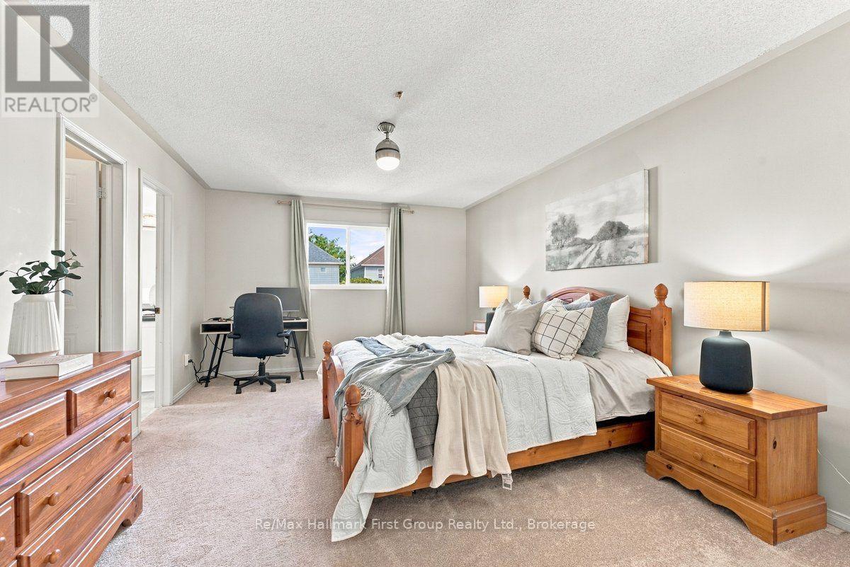 120 Point Hope Place, Whitby (Port Whitby), ON