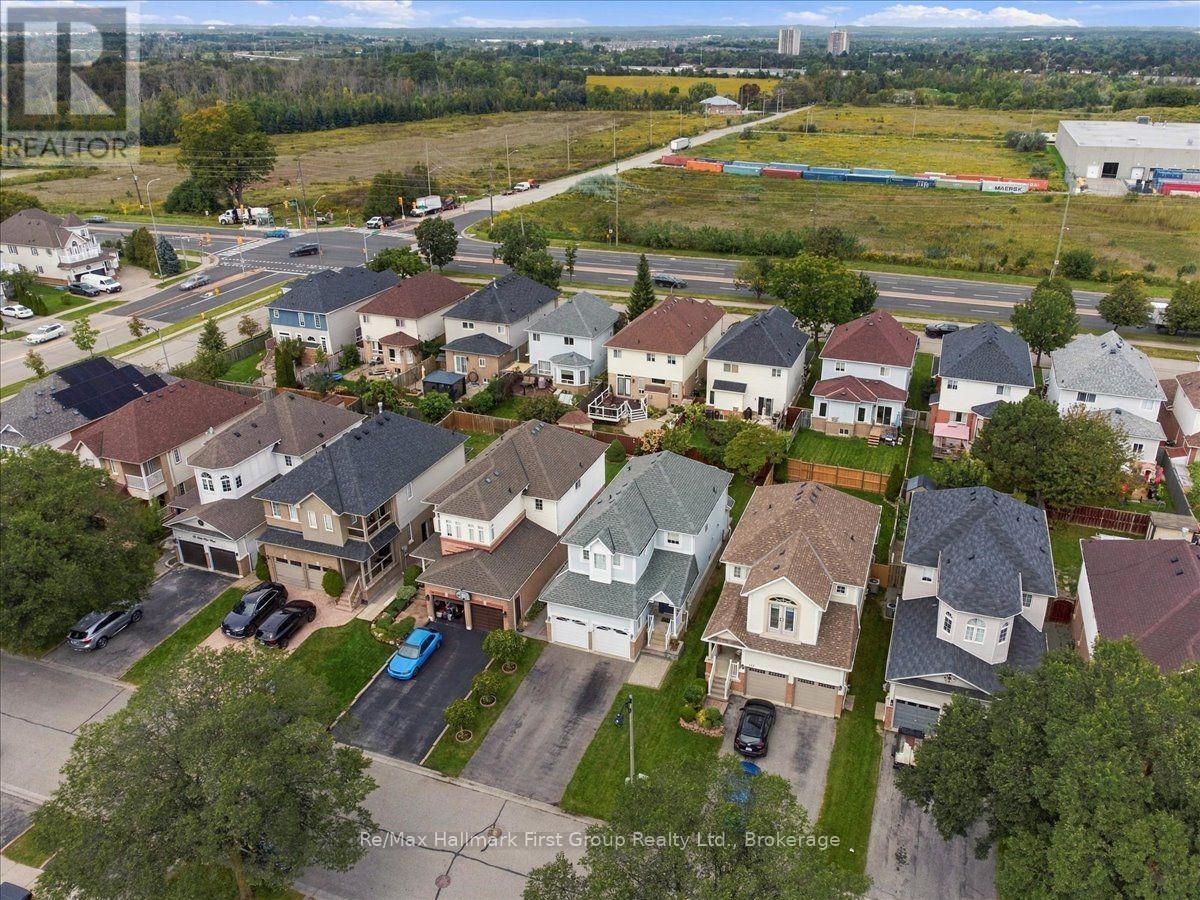 120 Point Hope Place, Whitby (Port Whitby), ON
