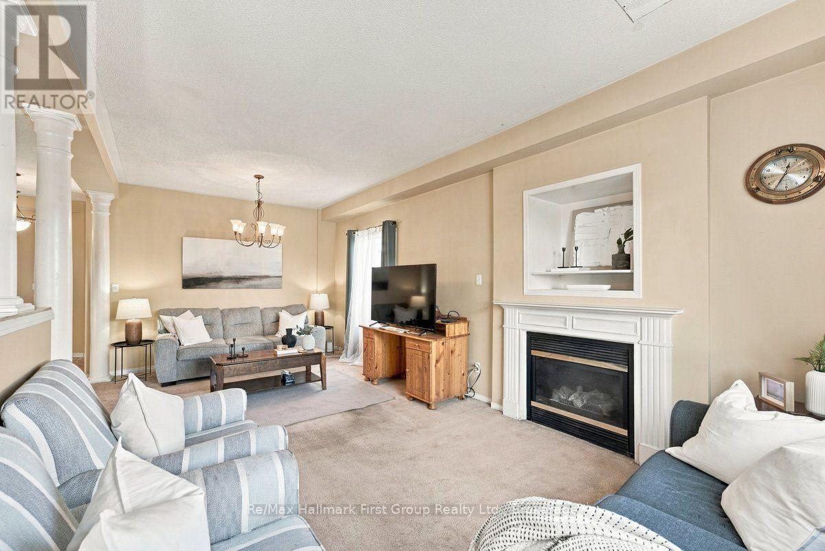 120 Point Hope Place, Whitby (Port Whitby), ON