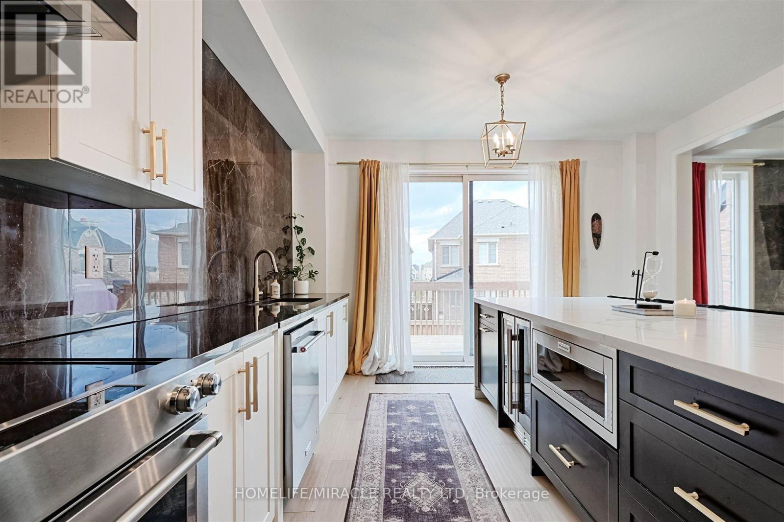 50 Chorus Crescent, Vaughan, ON