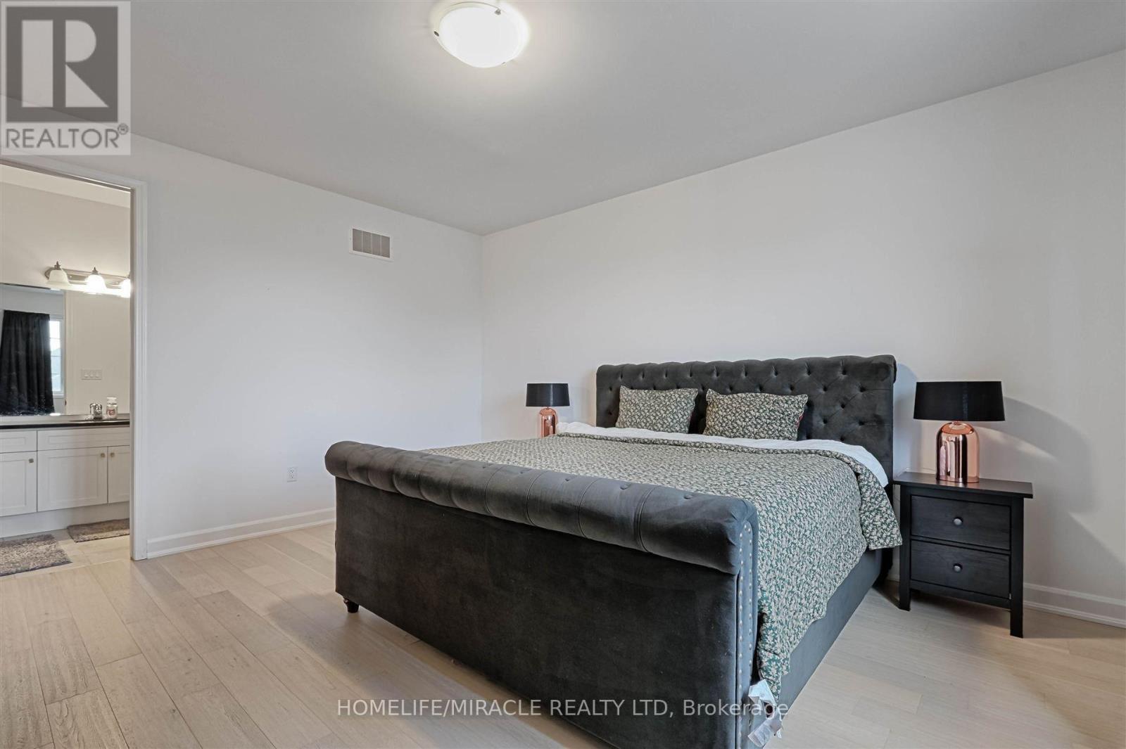 50 Chorus Crescent, Vaughan, ON