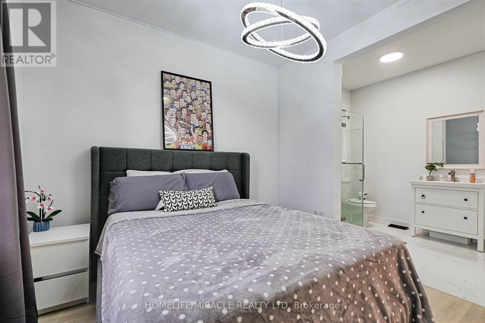 50 Chorus Crescent, Vaughan, ON