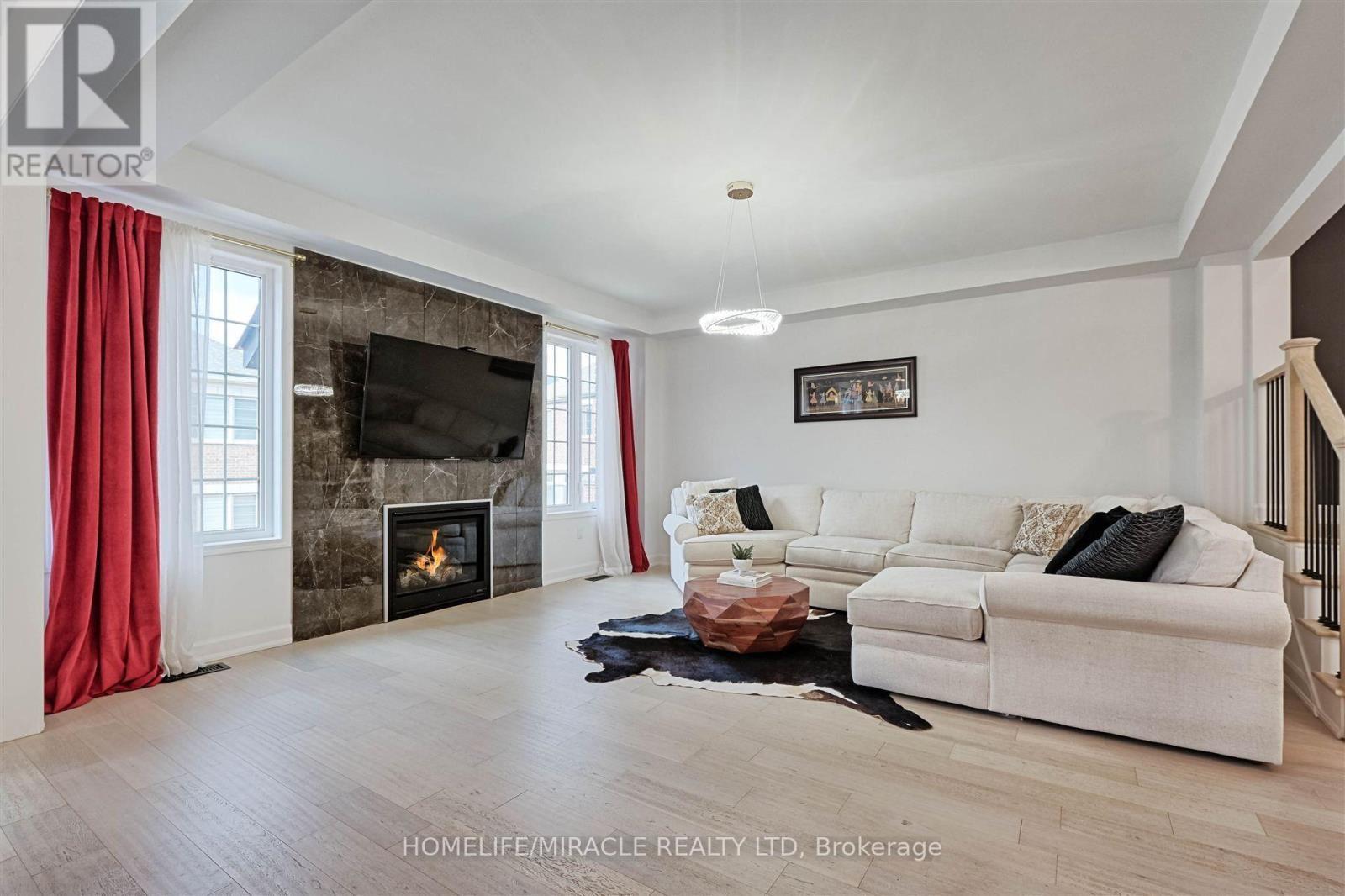 50 Chorus Crescent, Vaughan, ON