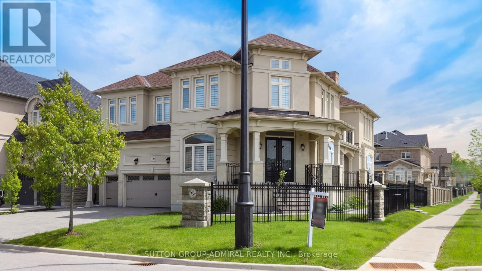 100 Virtue Crescent, Vaughan, ON