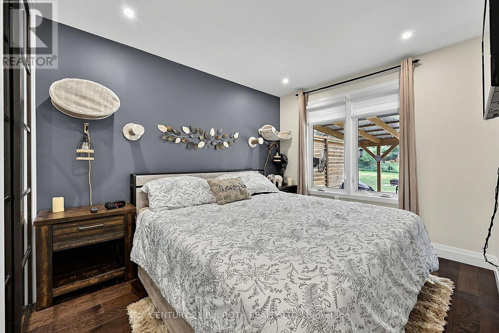 25 Glengrove Avenue, Oro-Medonte, ON