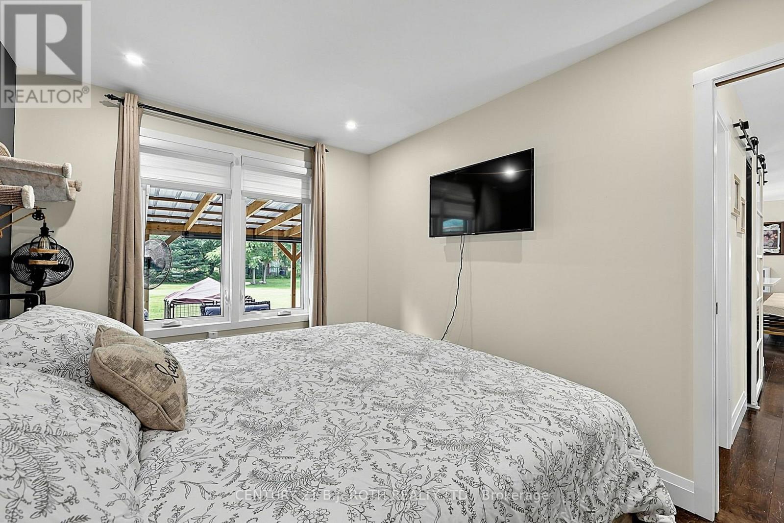 25 Glengrove Avenue, Oro-Medonte, ON
