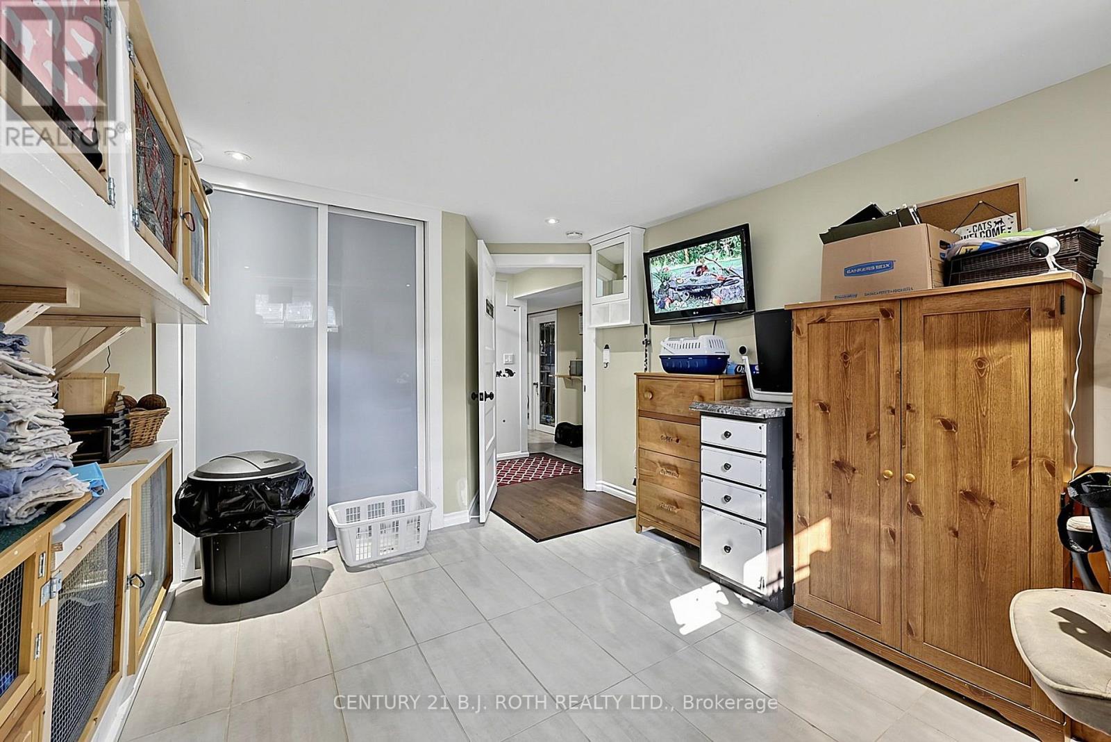 25 Glengrove Avenue, Oro-Medonte, ON