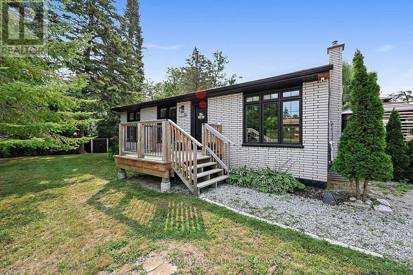 25 Glengrove Avenue, Oro-Medonte, ON