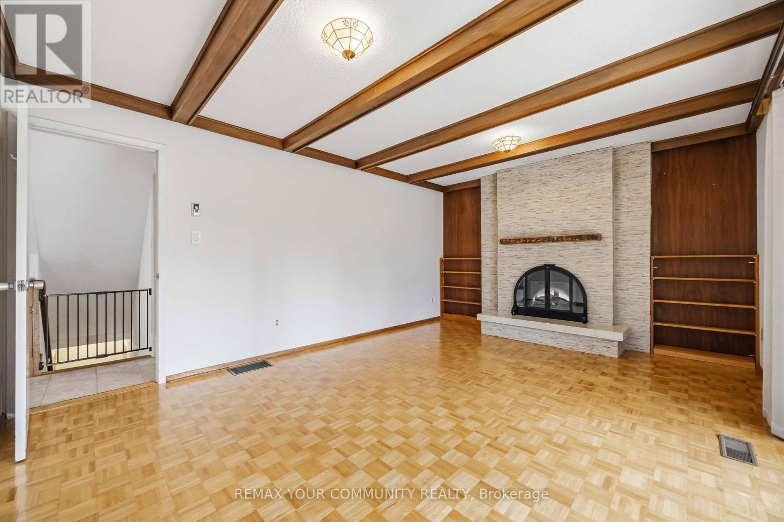 588 Huntingwood Drive, Toronto, ON
