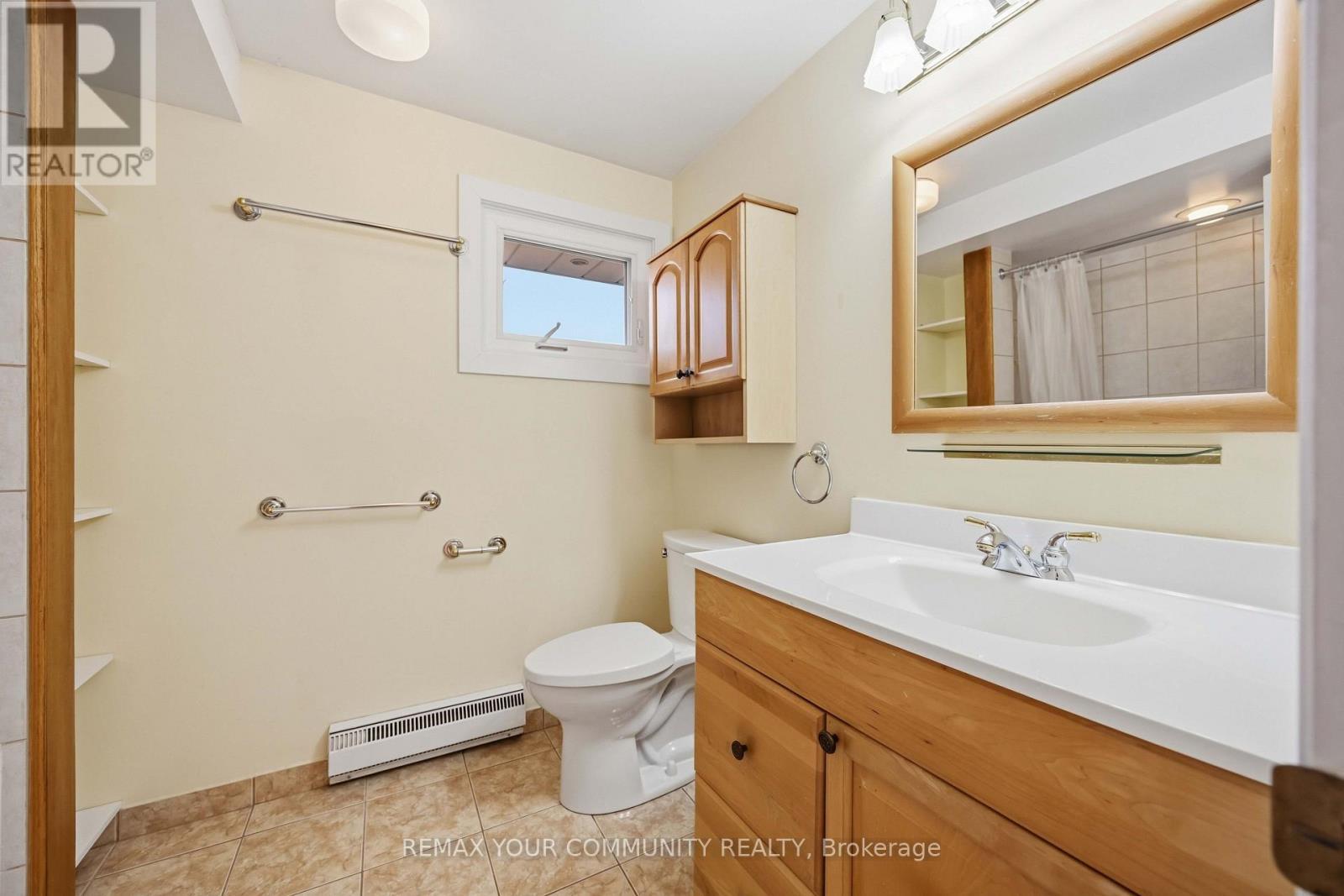 588 Huntingwood Drive, Toronto, ON