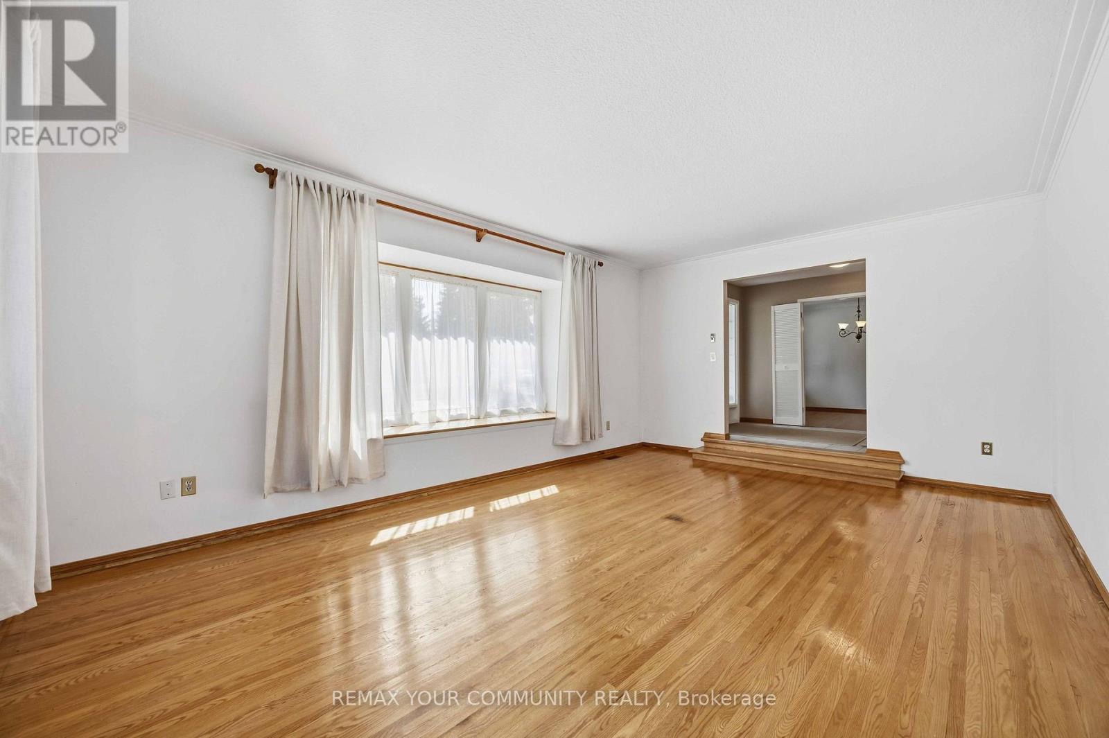 588 Huntingwood Drive, Toronto, ON