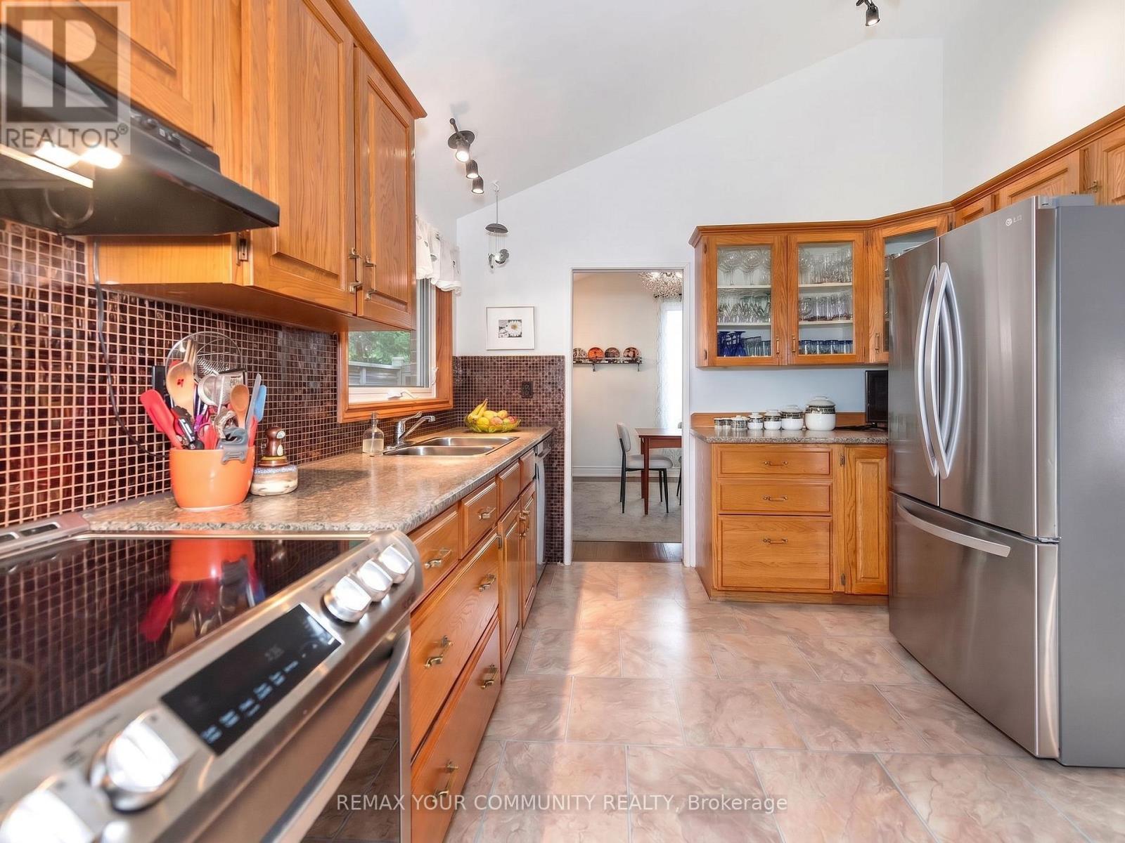 1899 Delaney Drive, Mississauga, ON