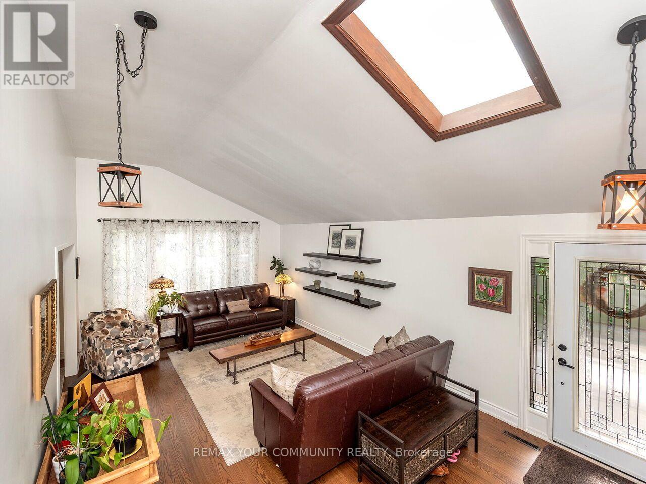 1899 Delaney Drive, Mississauga, ON