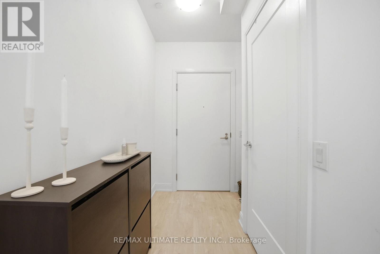 402 - 70 Annie Craig Drive, Toronto, ON