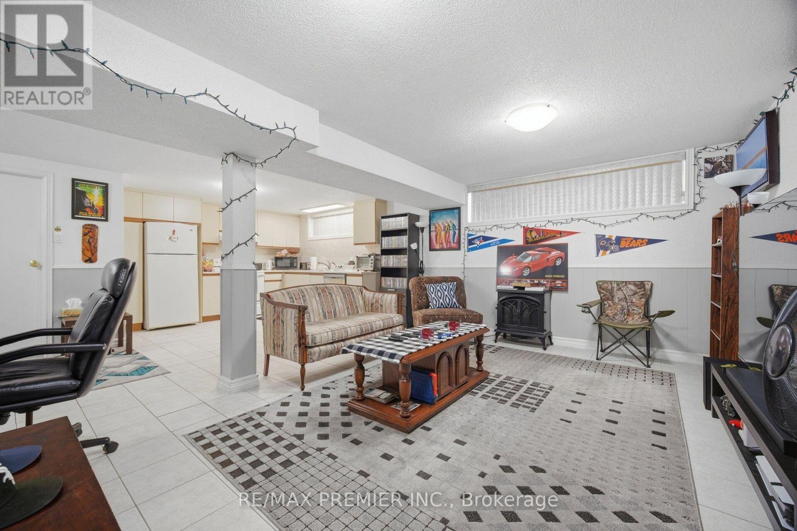28 Landron Crescent, Toronto, ON