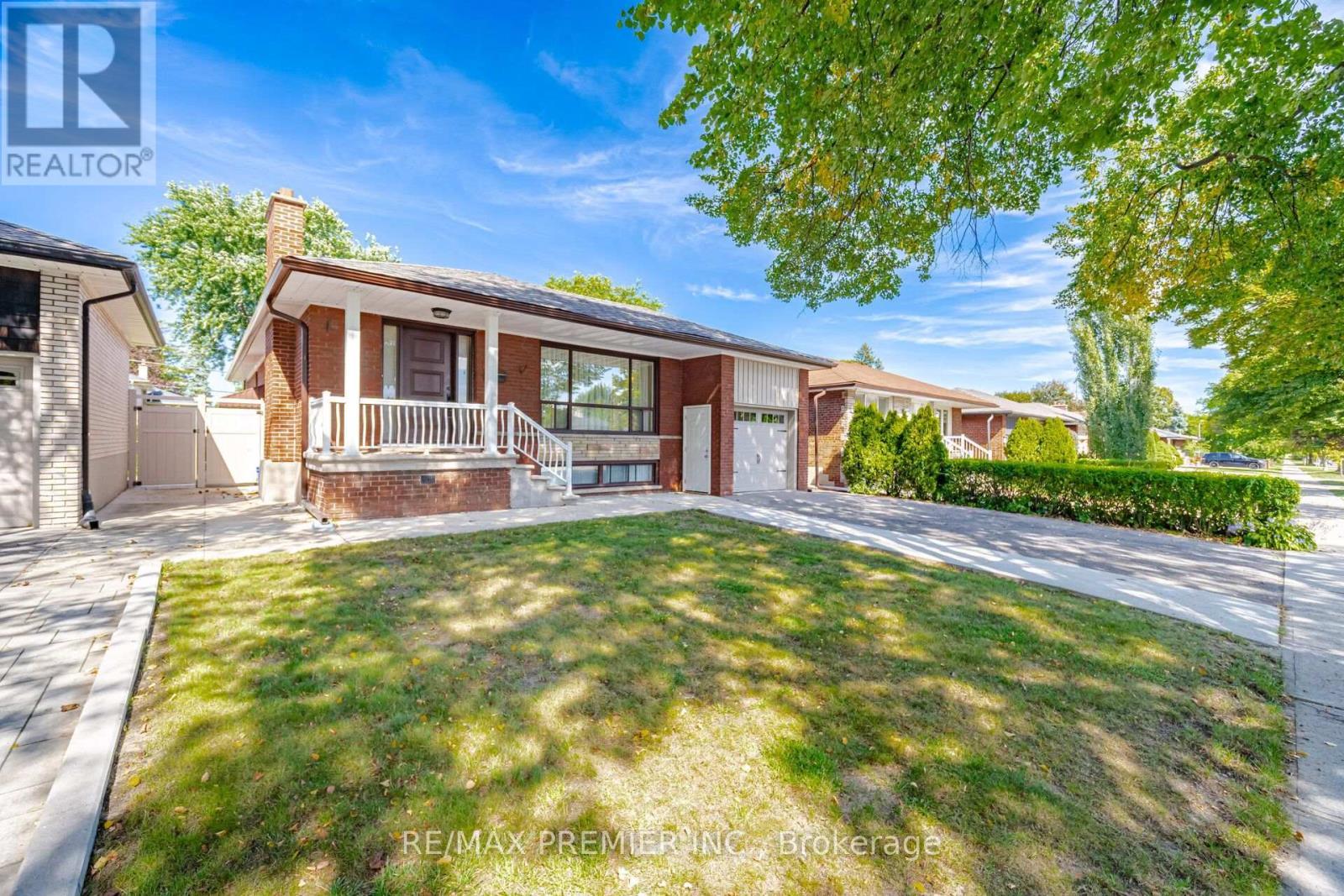 28 Landron Crescent, Toronto, ON